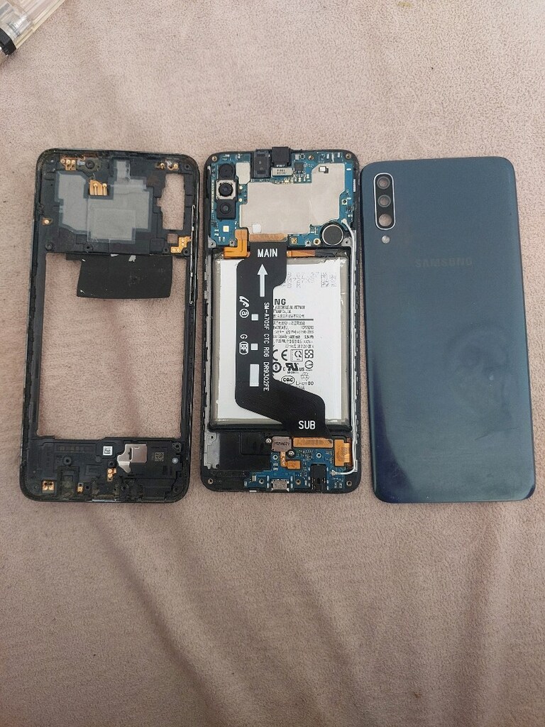 samsung a71 ekra sol tarafta çizgi var ara film bozuk - 4