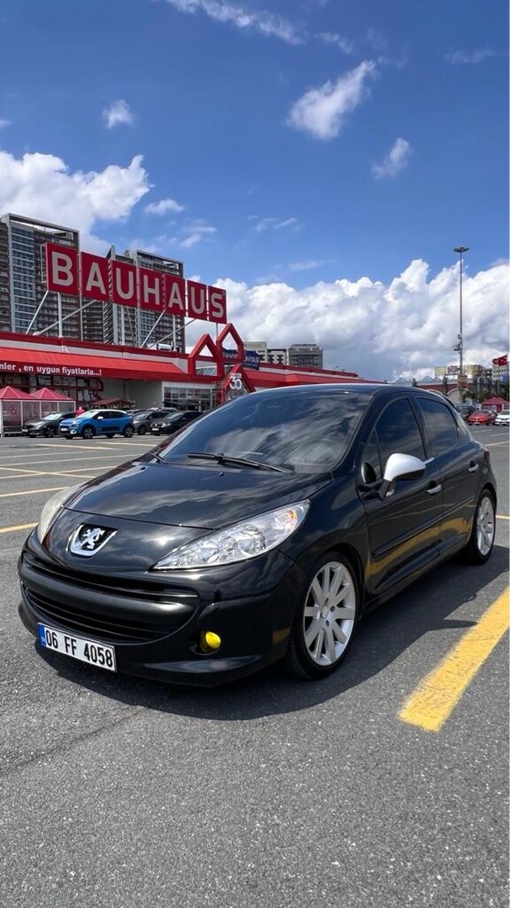 Pejo 207 1.6 hdi - 12