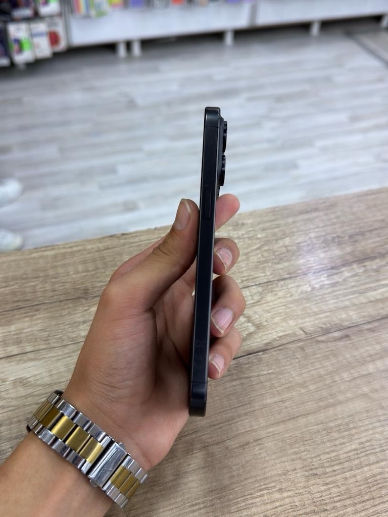 DARK SİYAHI IPHONE 15 PRO MAX - 2