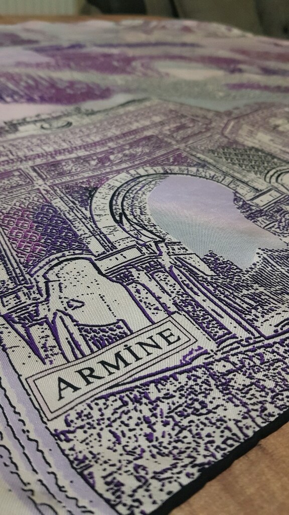 Armine eşarp — görsel 8/8