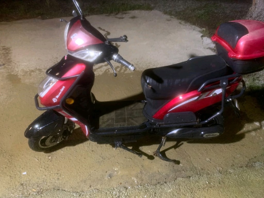 Kırmızı Motax Scooter - 4