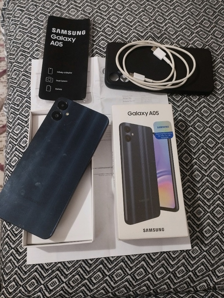 SAMSUNG A05 128 GB - 2
