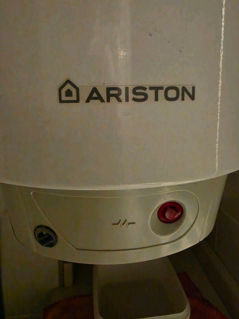 Ariston 65lt Slim Termosifon - 2