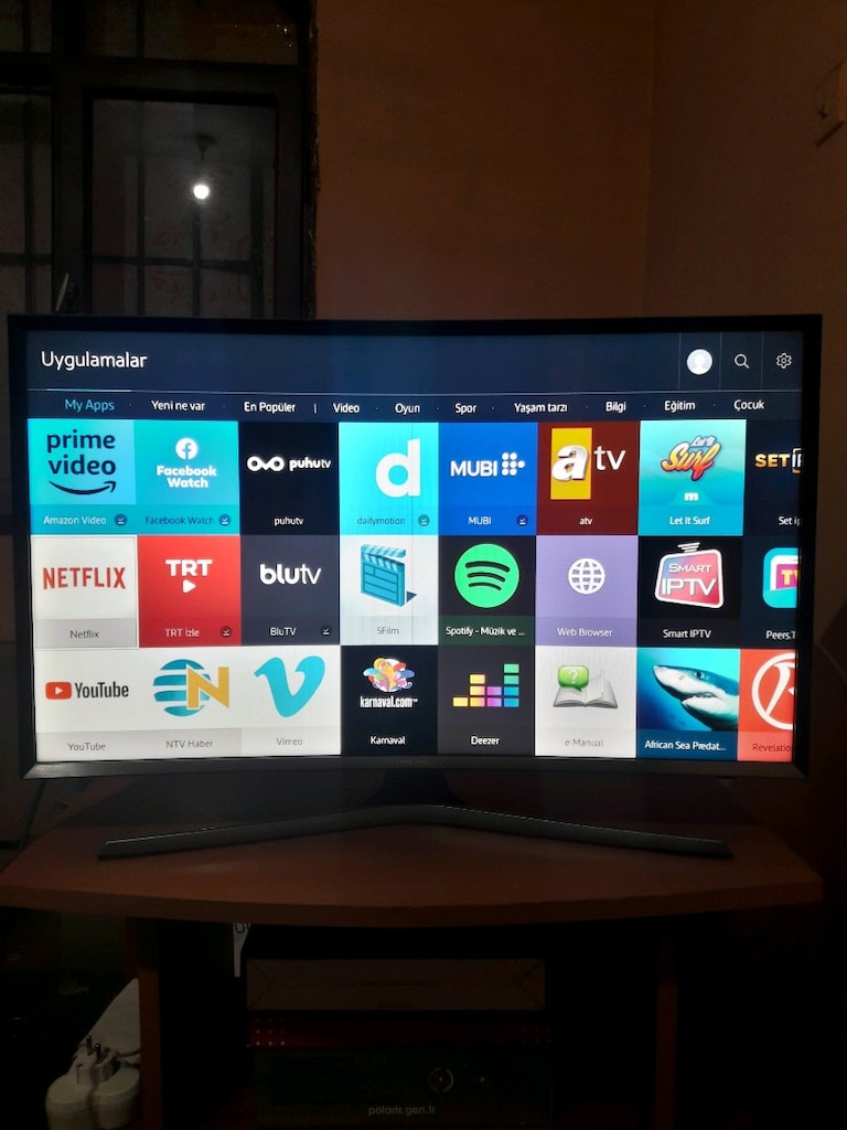 SAMSUNG İNTERNETLİ TV UYDULU 82 EKRAN OVAL EKRAN TEMİZ - 2