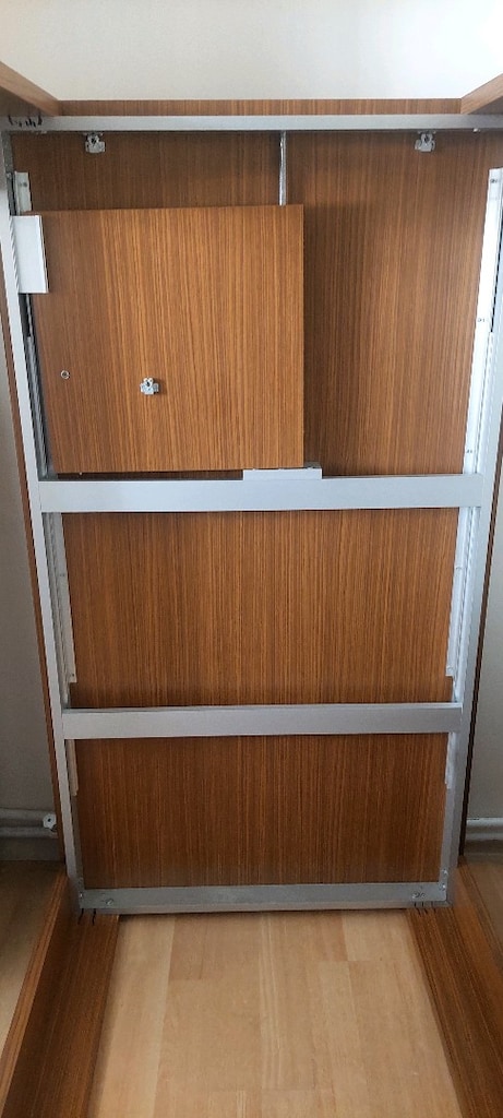 Kaliteli masa takımı ve konsol - 2