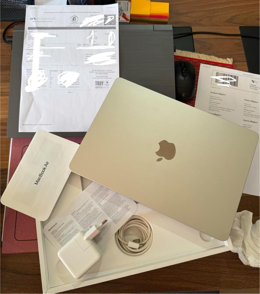 MacBook Air m3 - 2