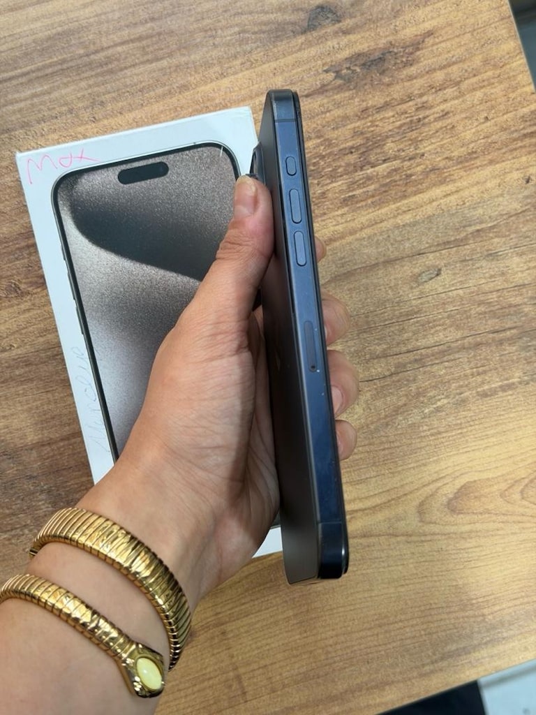 İPHONE 15 PRO MAX 256 GB PİL SAĞLIĞI 84 - 3
