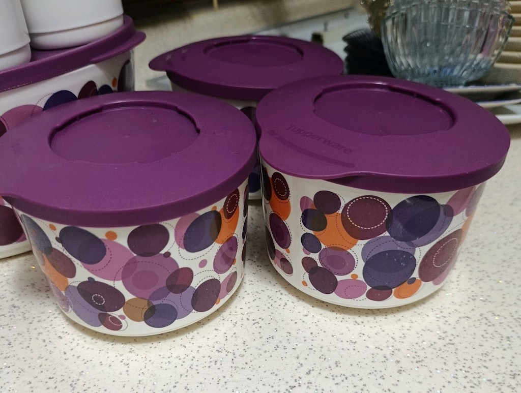 Tupperware set - 3