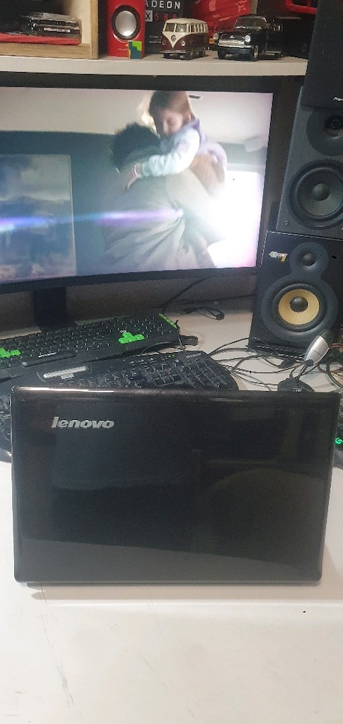 Lenovo g570 I5/8GB/128GBSSD/WINDOWS 10 - 7