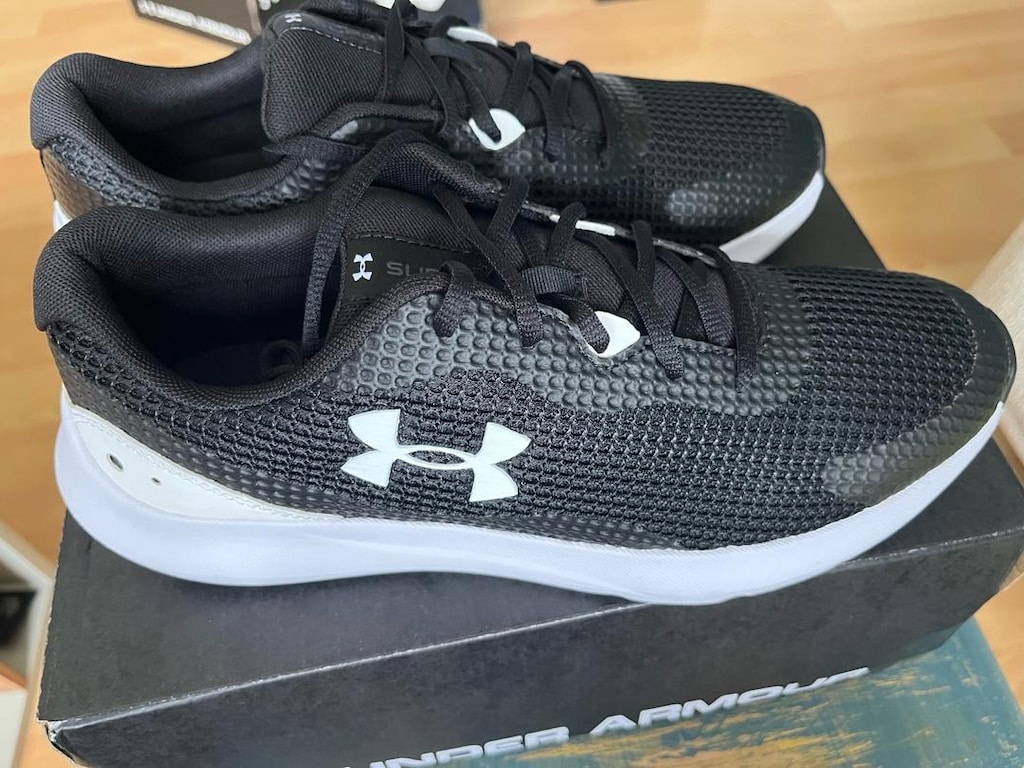 Under Armour spor ayakkabı