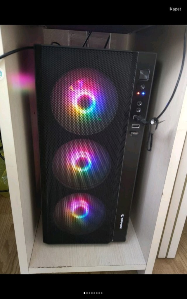 Renkli LED Fanlı Masaüstü Bilgisayar