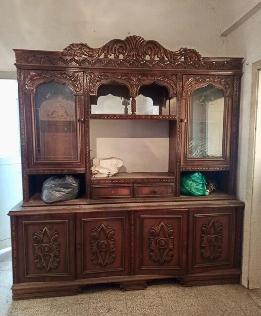 Antika Vitrin/Büfe Oymalı Dolap