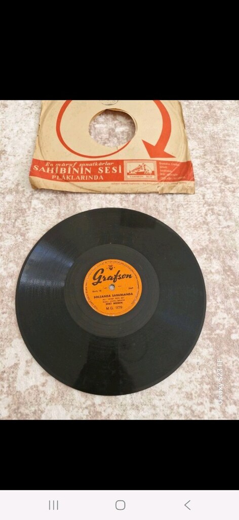 Zeki Müren taş plak - 2