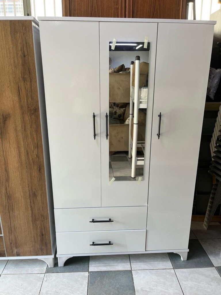 3 Kapaklı dolap sıfır ürün - 2