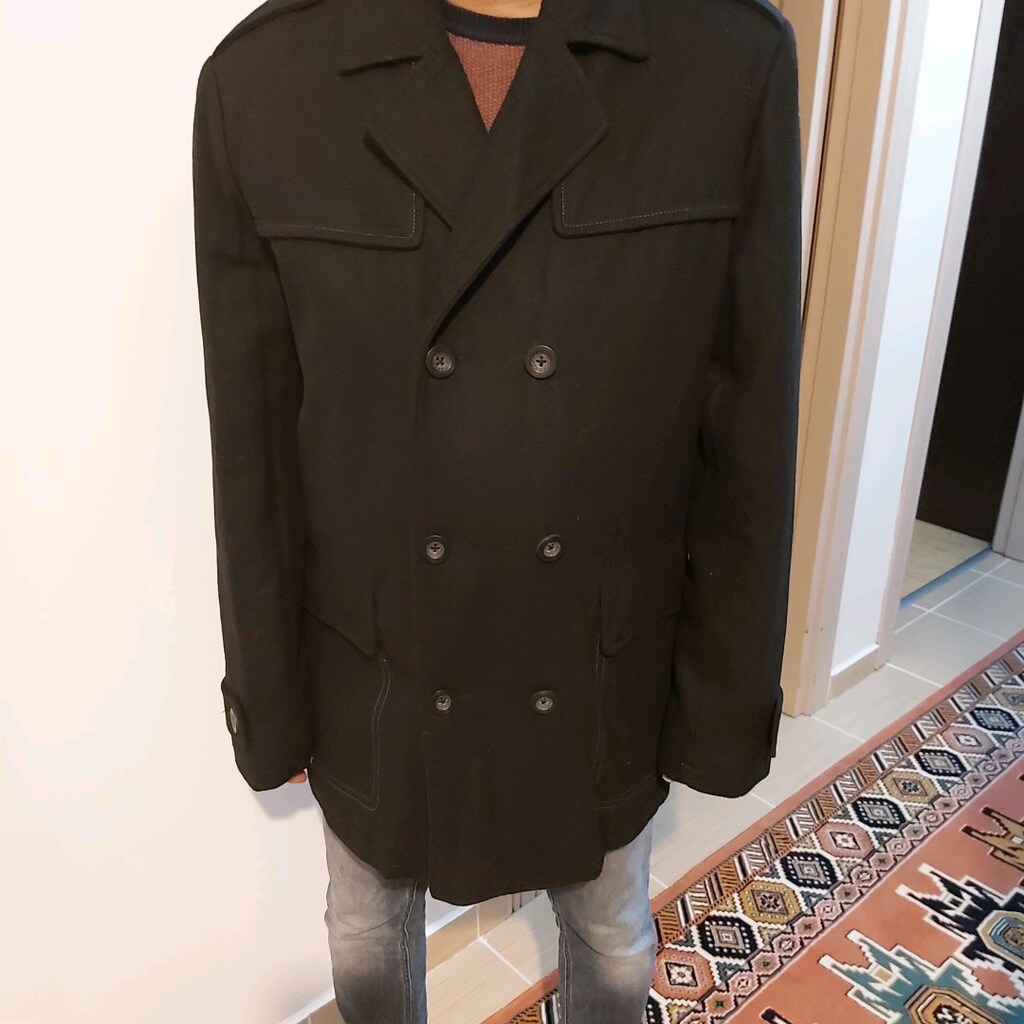 Kaşe mont L beden mudo marka hiç giyilmedi.