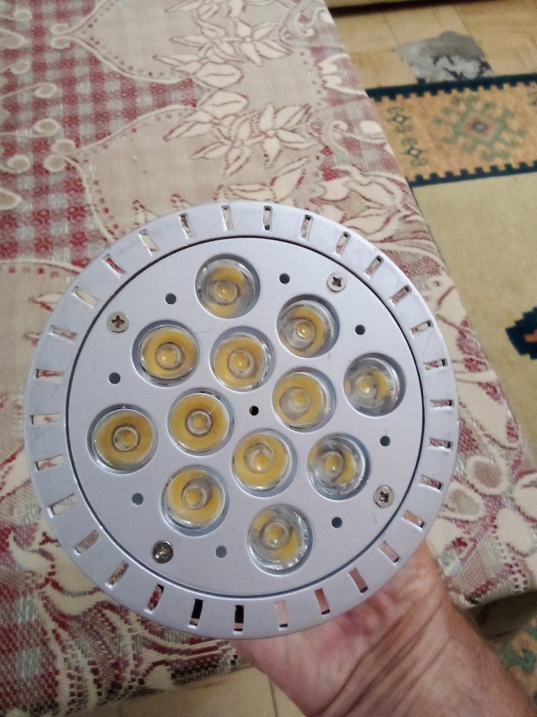 ,12 li LED ampul. - 5