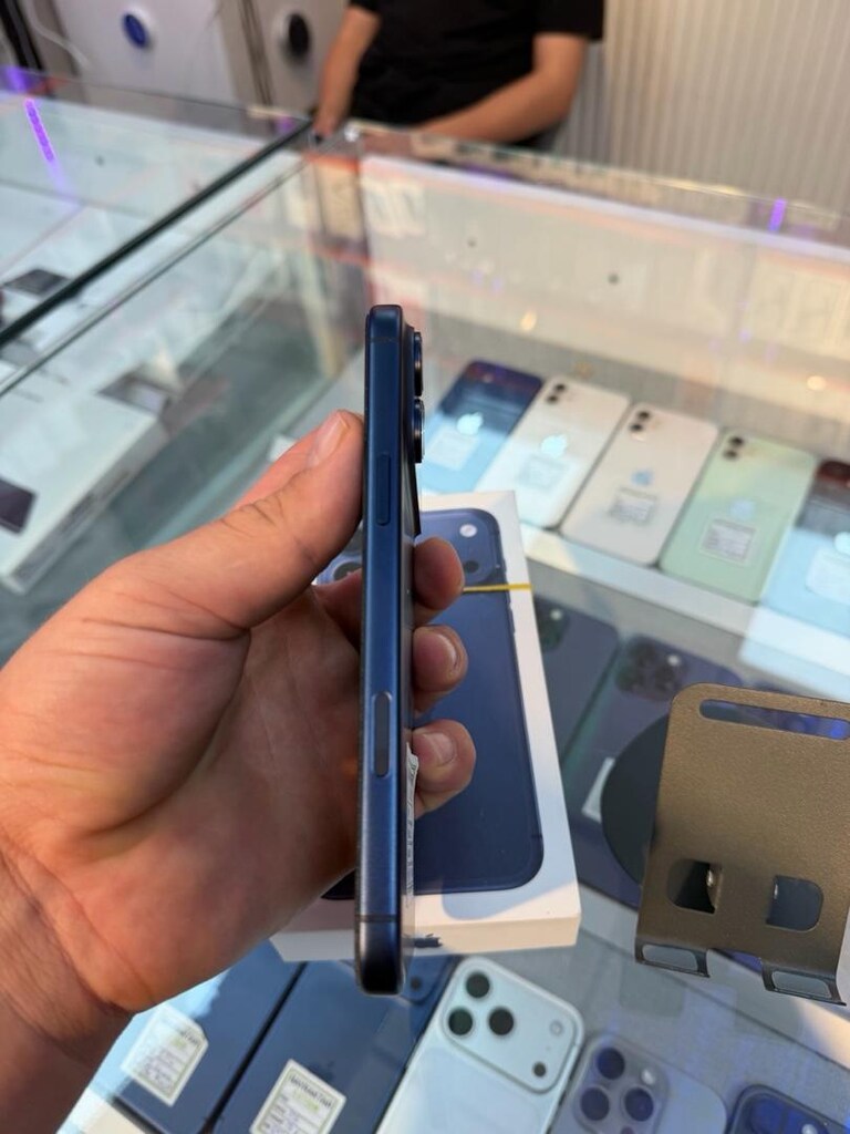 İPHONE 17 Promax Nokta hatasız 21 AY GARANTİLİ PİL durumu 100 - 4