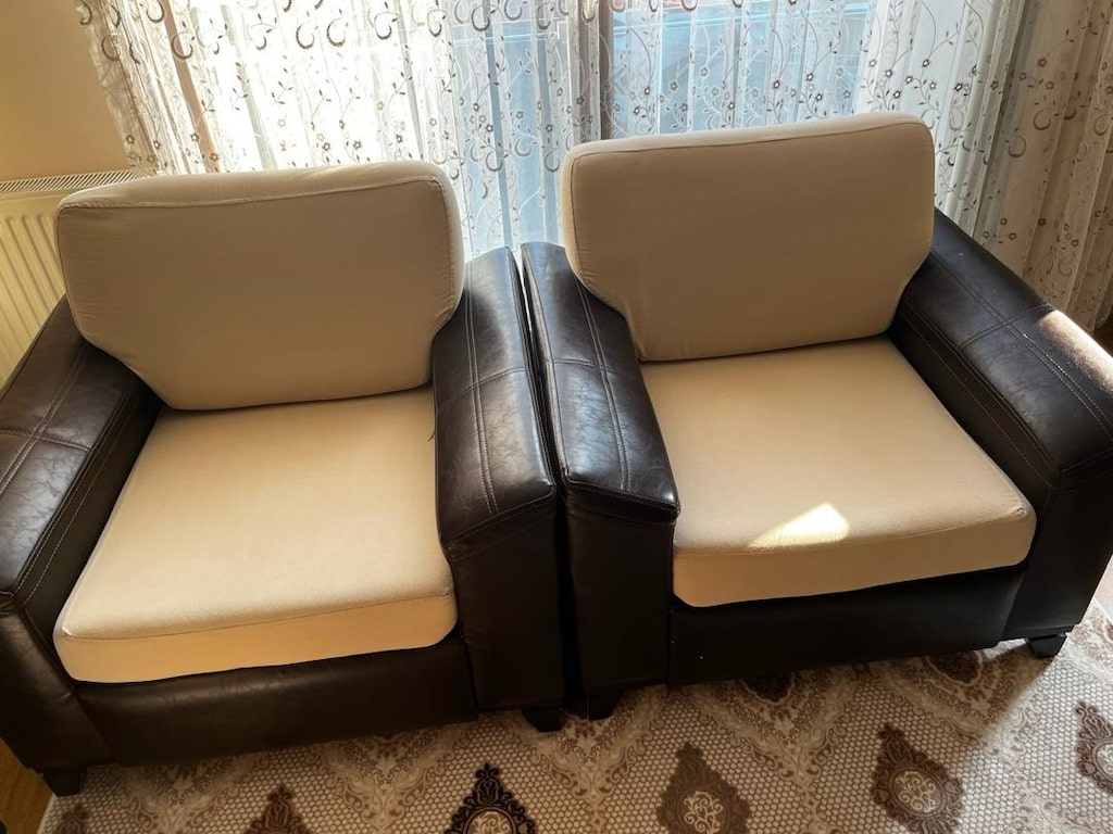 4 Adet koltuk 20 yıllık 1 adet sehpada hediyedir - letgo'dan Sıfırından ...