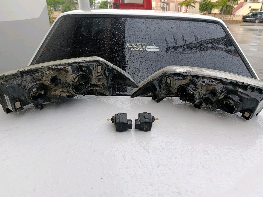 Megane 2 çıkma far cift - 2