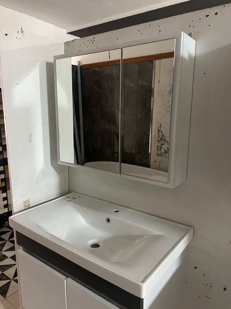 Banyo Lavabo Takımı - 3