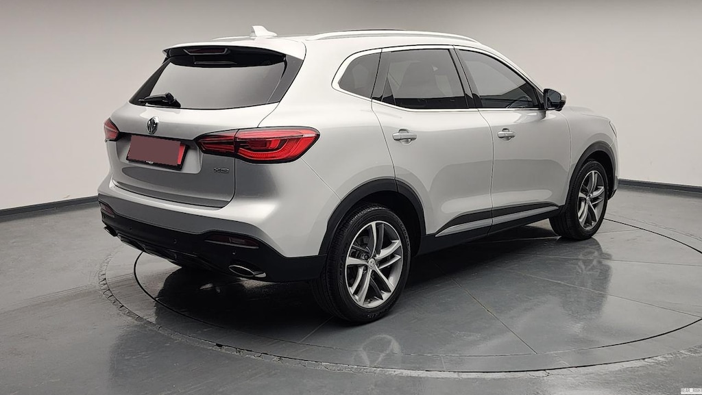 MG HS LUXURY 1.5T AT - 5