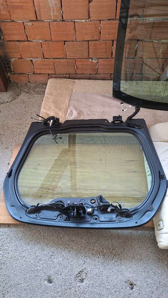 VOLVO C30 Arka Bagaj Kapağı Orginal 2007-2012 arası modellere uyumlu. - 3