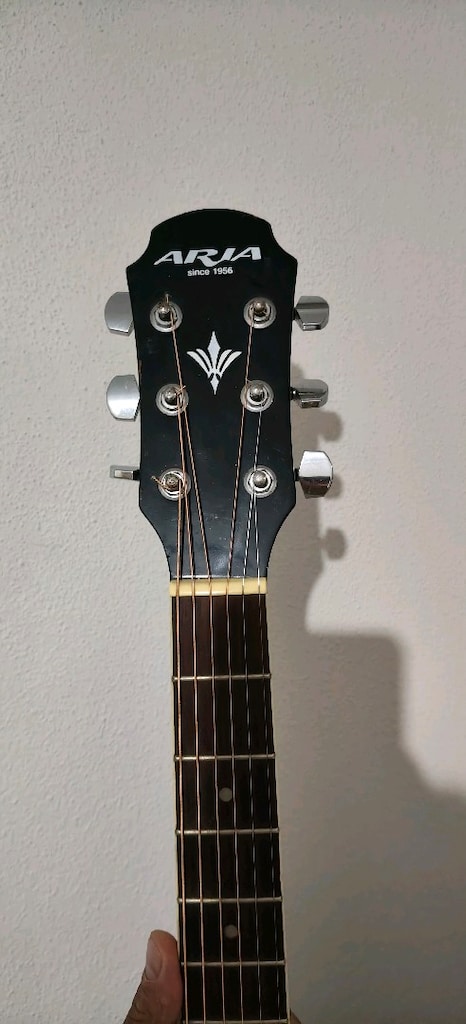 Akustik Gitar - 4