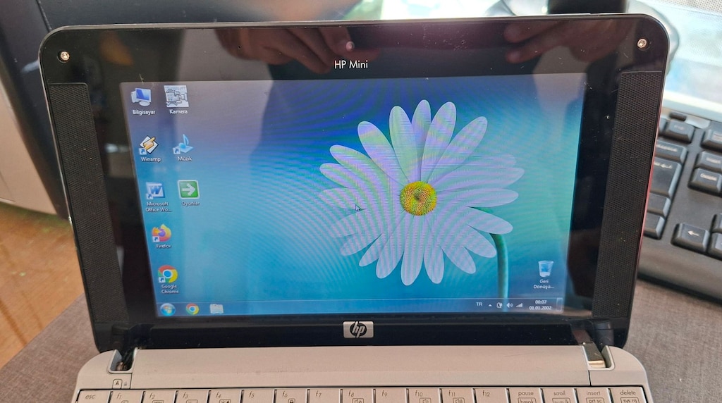 Hp Mini 2133 Pc Laptop - 19