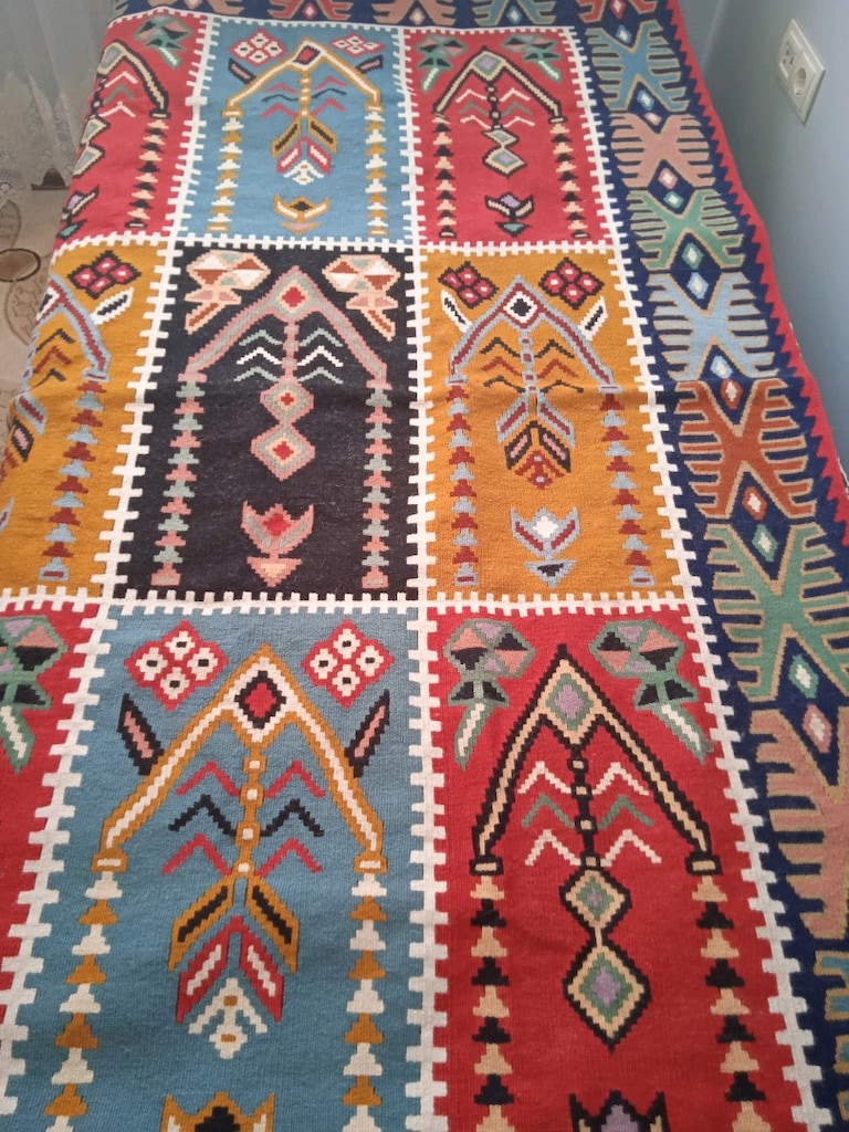 210×125 cm saf yün kök boya kilimdir - 2
