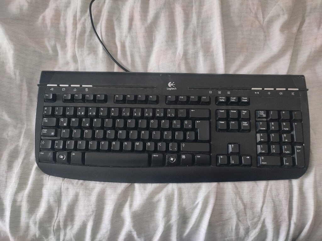 Logitech Q klavye - 2