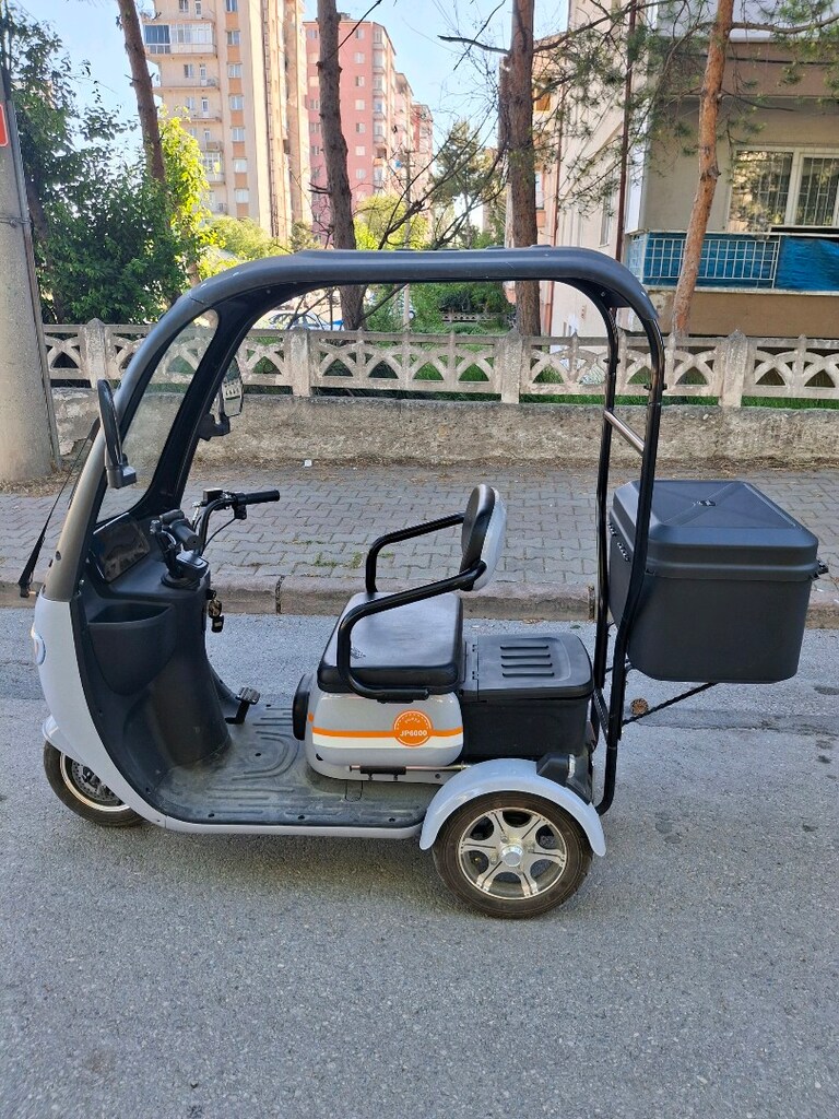 700 KMDE 2024 MODEL KASIM CIKIS SIFIR AYARNDA KABİNLİ ELEKTRİKLİ MOTOR - 2