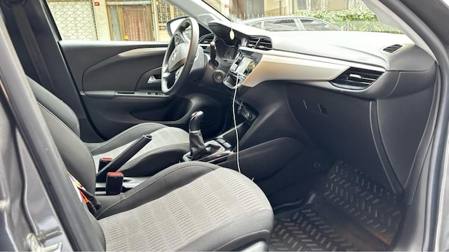 Opel CORSA 1.2 ESENTİAL MANUEL DEĞİŞENSİZ - 11