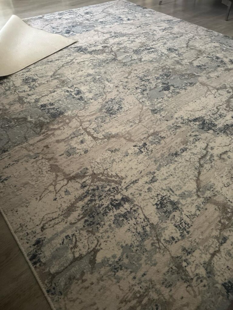 6 metre kare ince halı ( temiz) - 4