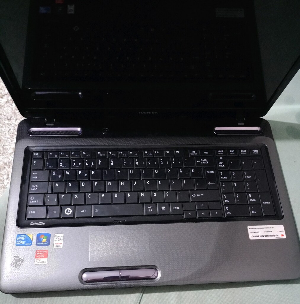 toshıba satellite L675-119 - 3