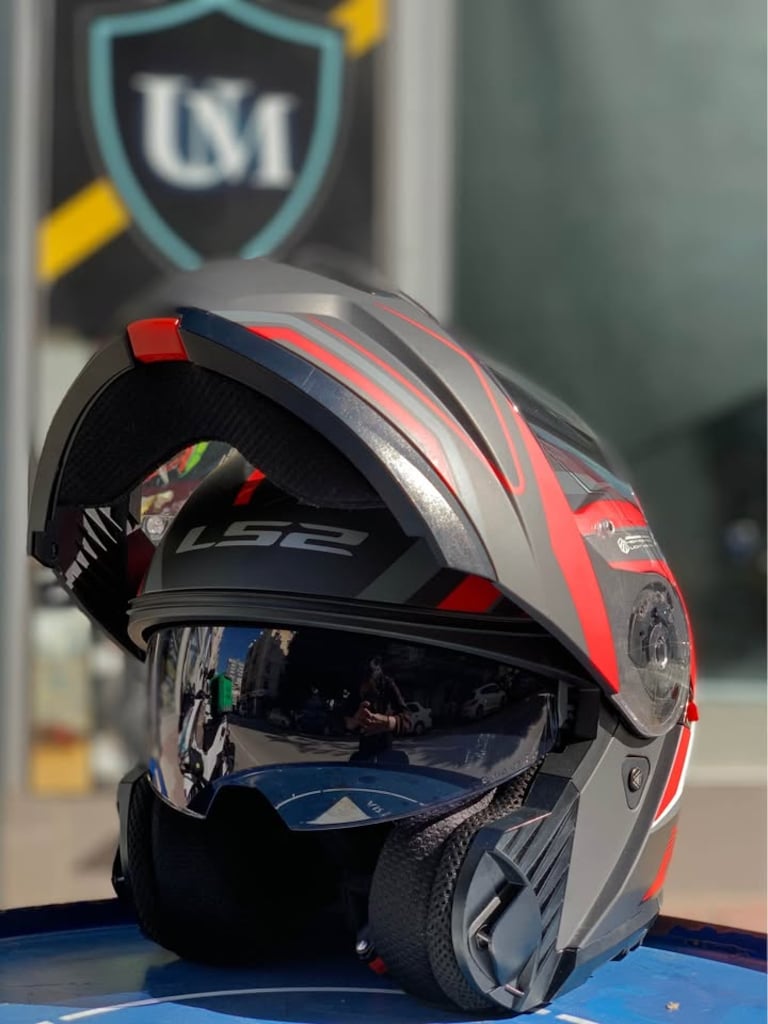 TERTEMİZ SORUNSUZ LS2 STROBE GÜNEŞ GÖZLÜKLÜ ÇENE AÇILIR KASK - 4