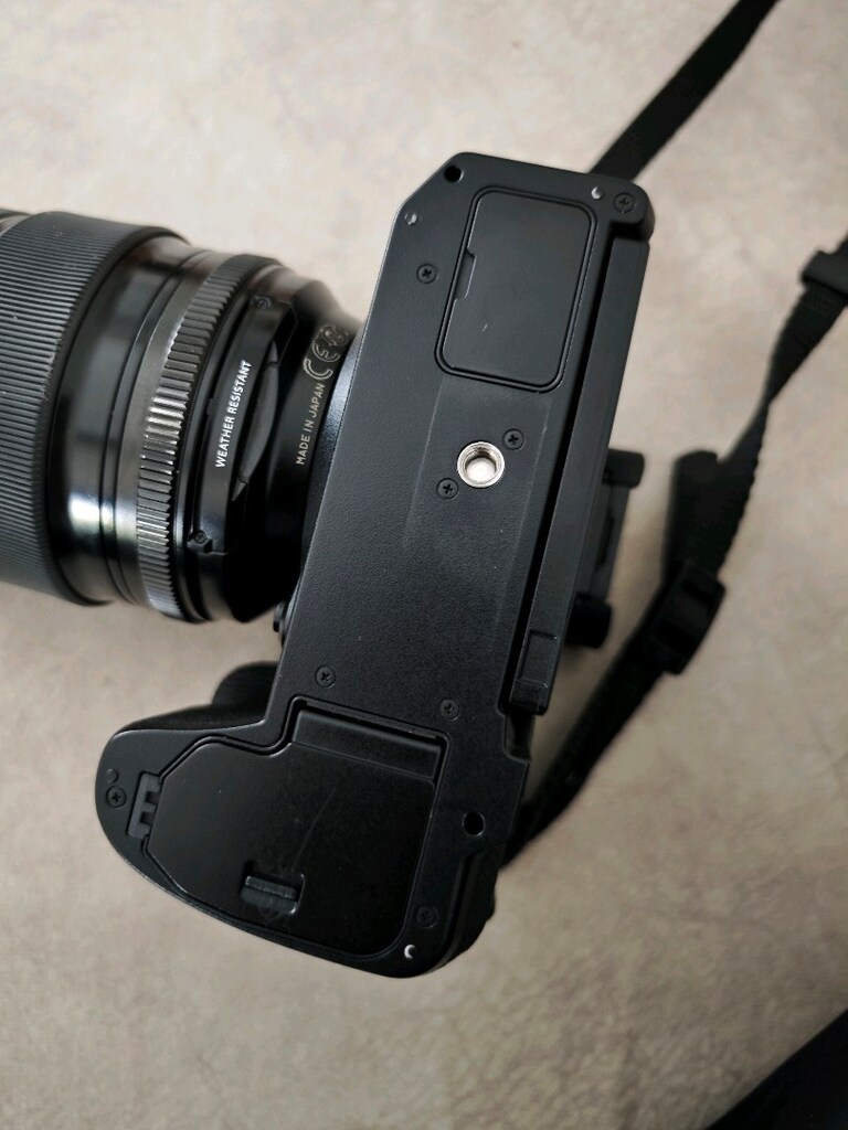 Fujifilm X-h2s body ekstralarla beraber - 4