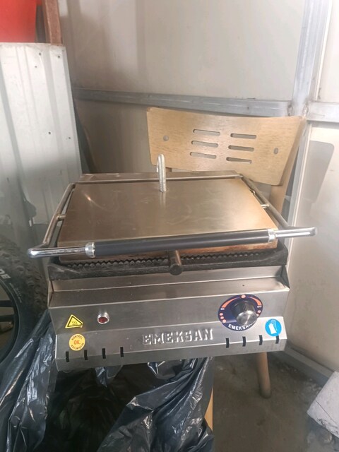 Emeksan 16 Dilim Tost Makinesi Elektrikli