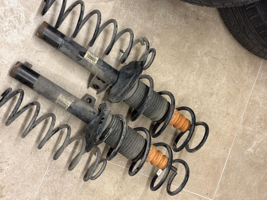 Audi A3 Orjinal Çelik Jant Lastik ve Amörtüzör - 14