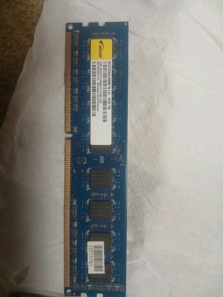 3 adet ddr 3 ram - 3