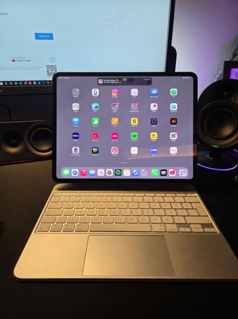 iPad Pro 11 inç M4 Çip 256 GB Kutu fatura 13 ay garantili Ekipman ile - 2