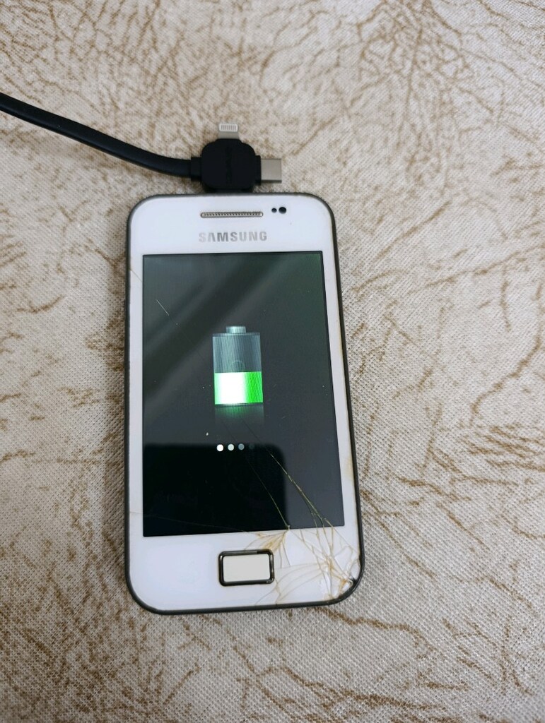 Samsung ace akıllı telefon resimlerde görüldüğü gibi - 2