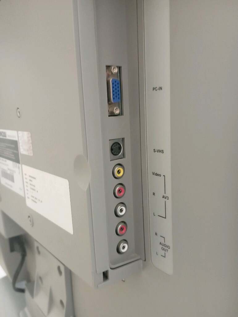 LCD TV - 4