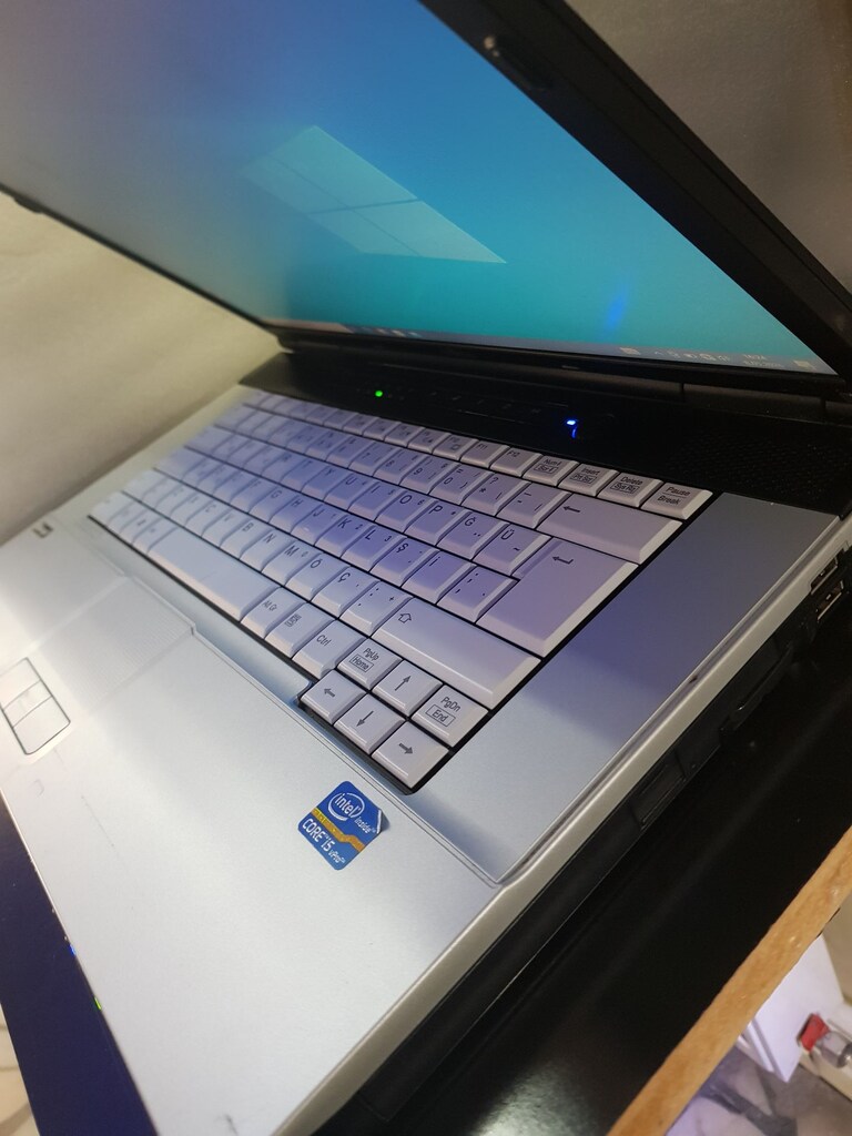 Fujitsu LIFEBOOK E sersi İ5 Temiz Kullanılmış 240 SSD Hızlı Seri - 10