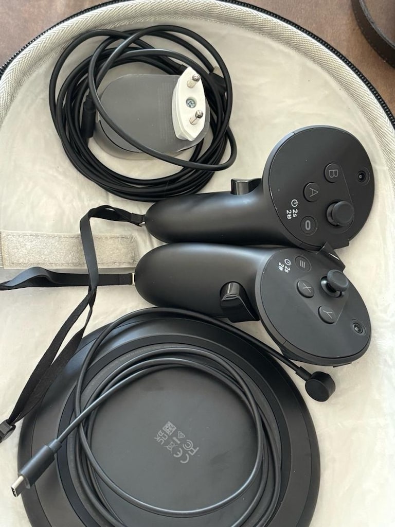 Meta Quest Pro Vr - 10