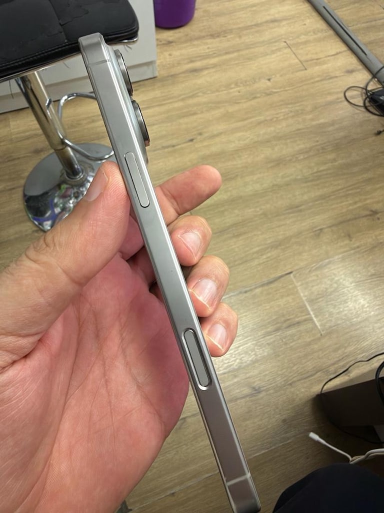 APPLE 16 PROMAX YD - 3