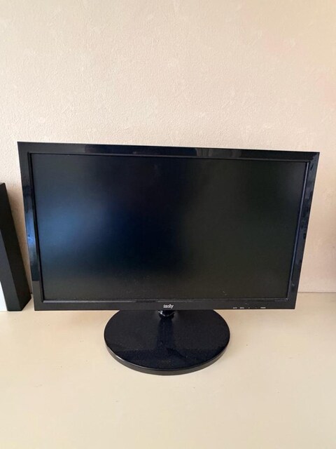 Izoly 18.5” LED Monitör - Kamera/DVR Sistemleri için İdeal