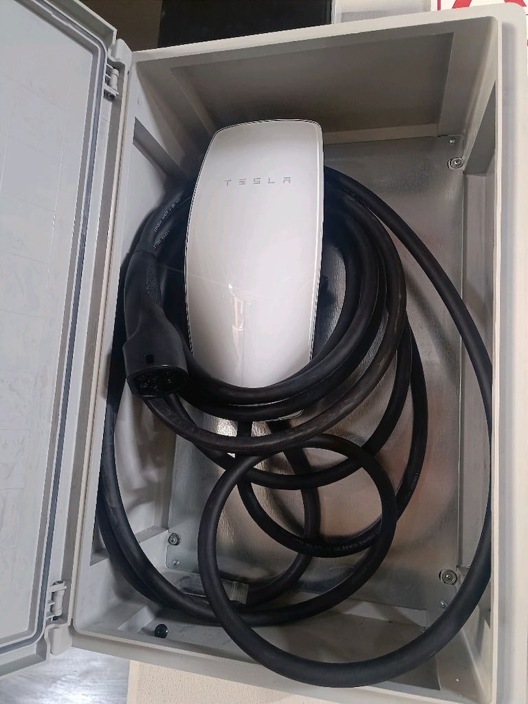 Hazır Tesisatlı Tesla 22 kW Şarj İstasyonu + 20 Metre Kablo & Pano - 2