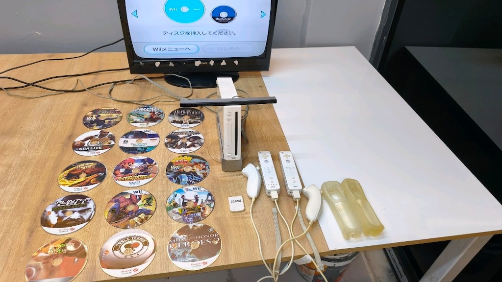 Nintendo Wii Seti 2 Kumanda Nunchuk 128MB Memory Card - 4