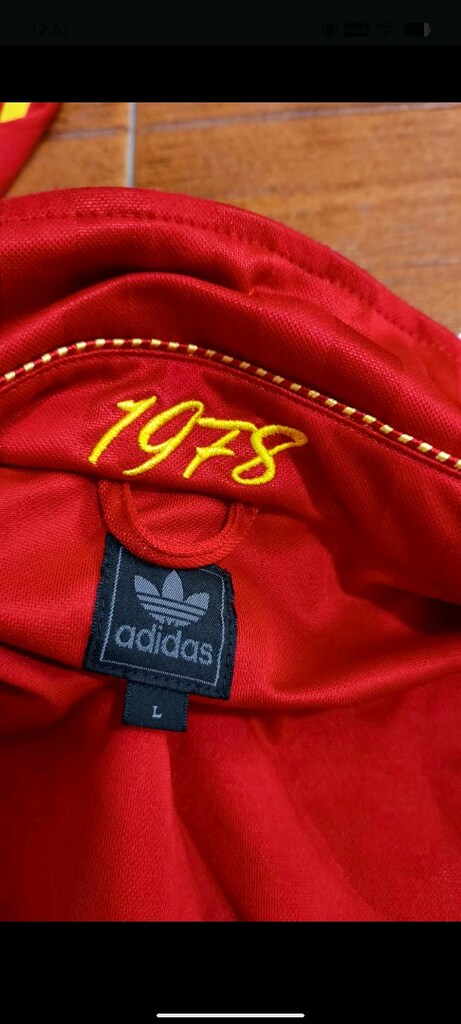 #Adidas Erkek spor mont..Piyasası pahalıdır. - 4