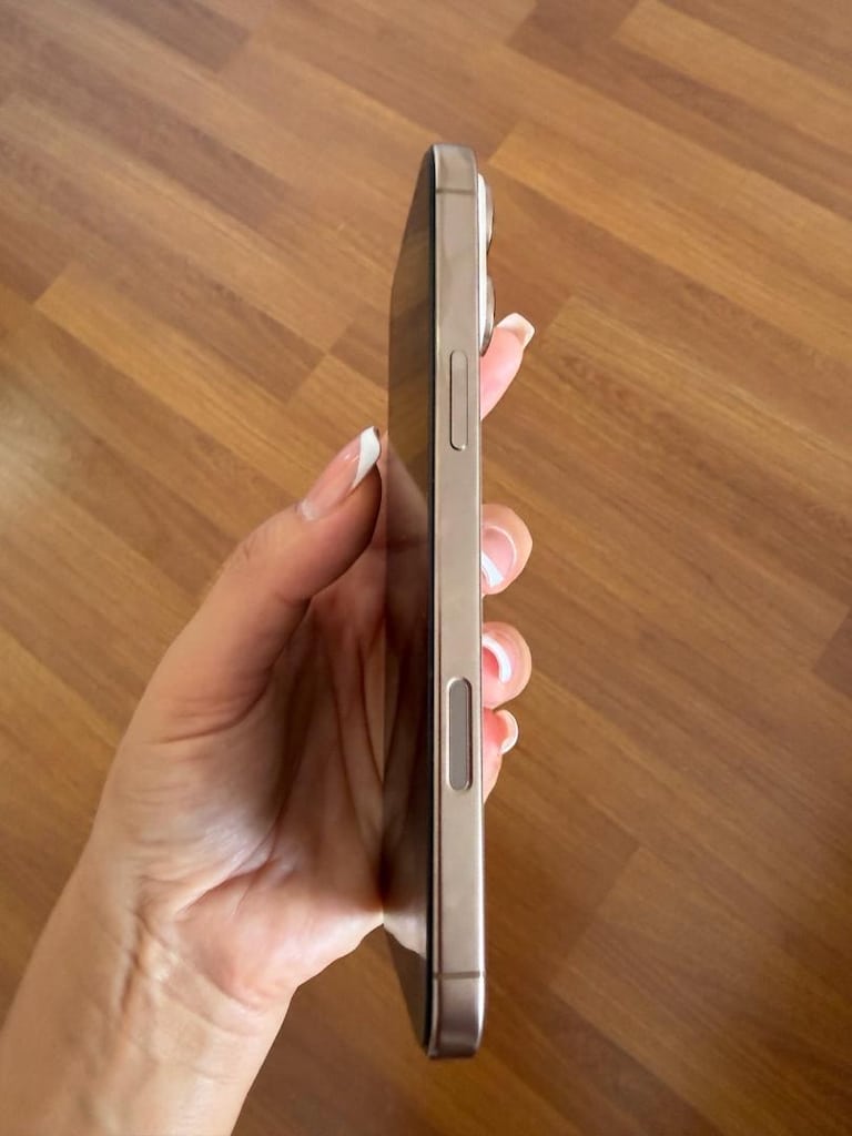 ıphone 16 pro max - 2
